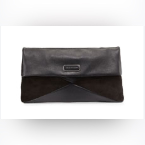 Marc By Marc Jacobs Handbags - MARC JACOBS 🆕 Leather Fold Over Clutch. SOLD OUT in RETAIL! 🔥